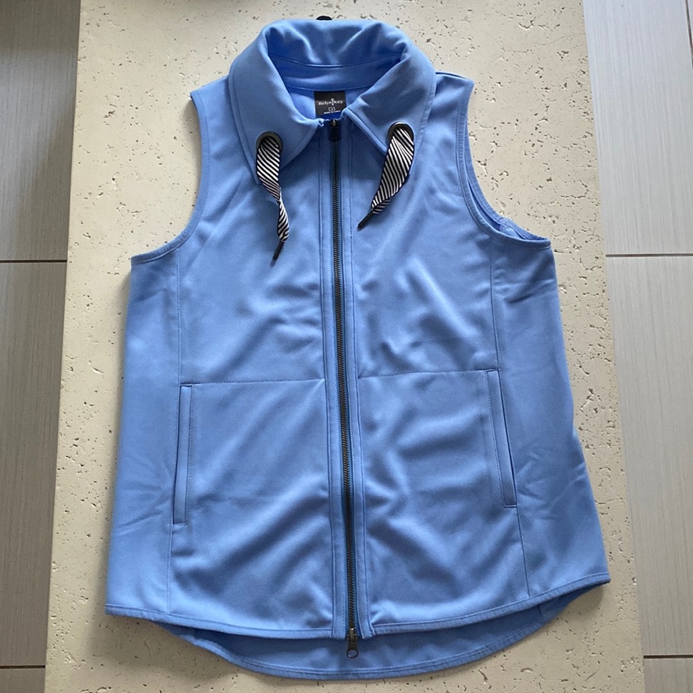 Belyn Key Vest NEW (Golf attire)